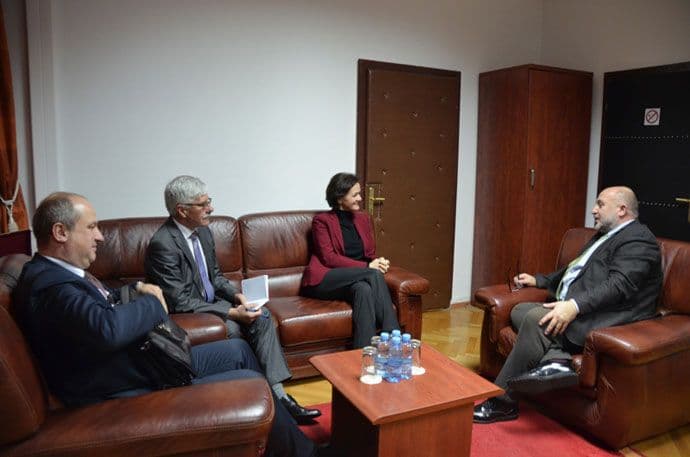 Ajhorst: Crna Gora daje puni doprinos regionalnom miru Ajhorst: Crna Gora daje puni doprinos regionalnom miru