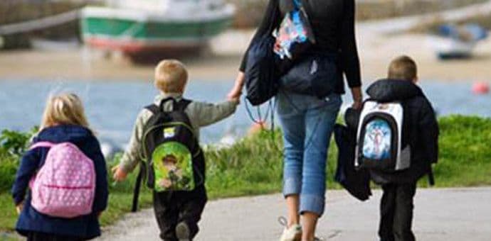 Zakon o majkama sa troje i više djece biće preispitan Zakon o majkama sa troje i više djece biće preispitan