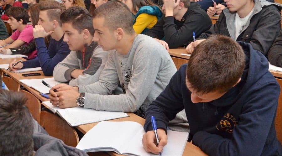 Raspisan konkurs za dodjelu studentske nagrade Raspisan konkurs za dodjelu studentske nagrade