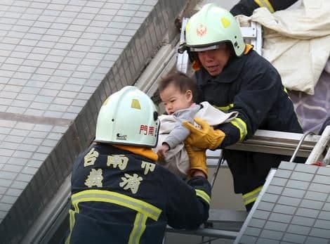 TAJVAN: 19 mrtvih, više od 100 zatrpanih TAJVAN: 19 mrtvih, više od 100 zatrpanih