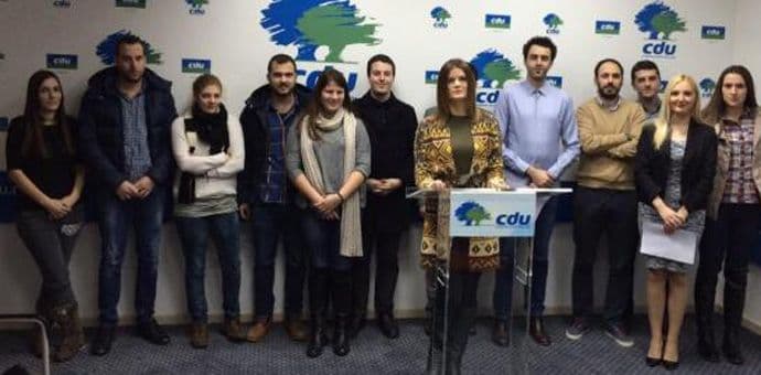 Mladi Cdu traže adrese i telefone Krivokapića, Brajovića, Milića... Mladi Cdu traže adrese i telefone Krivokapića, Brajovića, Milića...