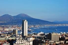 Dodatnih 250 vojnika u Napulju u borbi protiv kriminala Dodatnih 250 vojnika u Napulju u borbi protiv kriminala