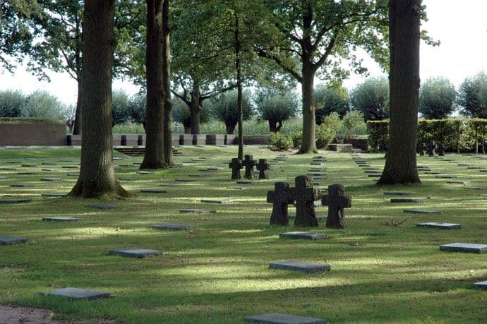 Gradi se groblje za njemačke vojnike Gradi se groblje za njemačke vojnike