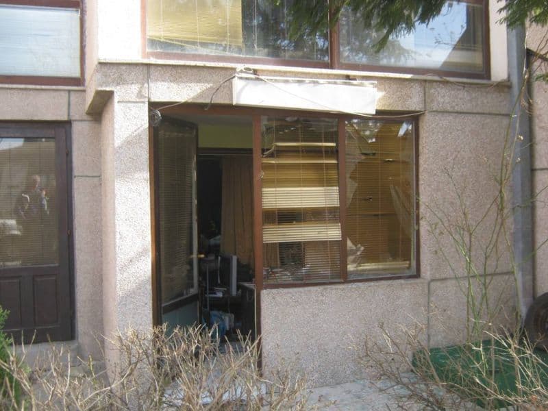 Bačena bomba na „Alternativu” Bačena bomba na „Alternativu”