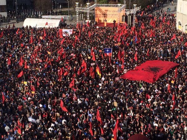 Opozicija na Kosovu poručila: Dajte ostavku ili novi protesti Opozicija na Kosovu poručila: Dajte ostavku ili novi protesti