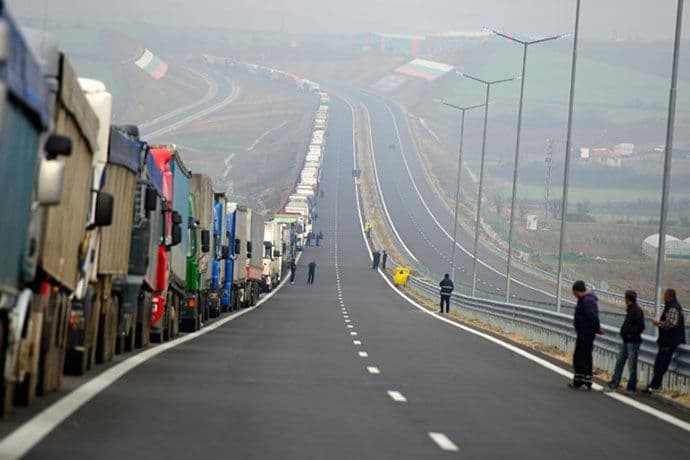 Na granici Grčke i Bugarske kolone duge do 30 kilometara Na granici Grčke i Bugarske kolone duge do 30 kilometara