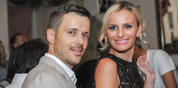 RAZOTKRIVANJE - Danijela MUJOVIĆ: Volim kafanu i dobar orkestar RAZOTKRIVANJE - Danijela MUJOVIĆ: Volim kafanu i dobar orkestar