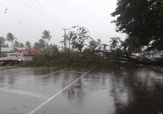 HILJADU EVAKUISANIH: Pet žrtava ciklona na Fidžiju HILJADU EVAKUISANIH: Pet žrtava ciklona na Fidžiju
