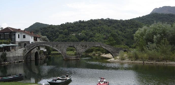 Rijeka Crnojevića: O kučici i druge priče Rijeka Crnojevića: O kučici i druge priče