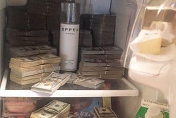 Slavni reper proglasio bankrot, ali zbog ove fotografije prijete mu ozbiljni problemi na sudu