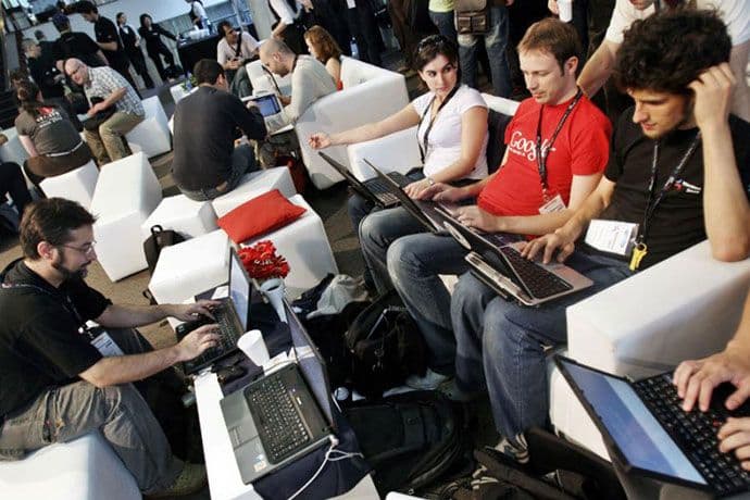 U svijetu 3,2 milijarde korisnika interneta U svijetu 3,2 milijarde korisnika interneta