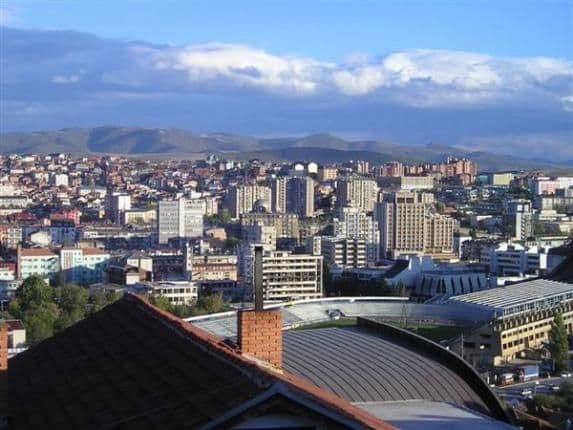 Crnogorci na Kosovu van Ustava: Dobra volja u sjenci političke krize Crnogorci na Kosovu van Ustava: Dobra volja u sjenci političke krize