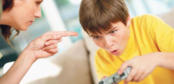 Novi zakon: Roditelji neće više smjeti da tuku djecu Novi zakon: Roditelji neće više smjeti da tuku djecu