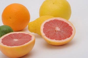 Crveni grejpfrut obara holesterol