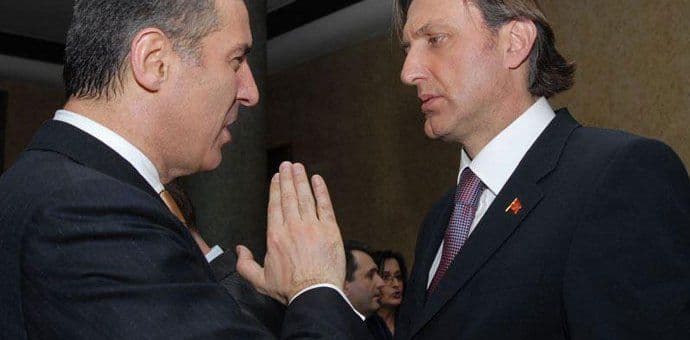 IZA KULISA: Šta je stvarno Đukanović ponudio opoziciji - Nesporne spornosti IZA KULISA: Šta je stvarno Đukanović ponudio opoziciji - Nesporne spornosti