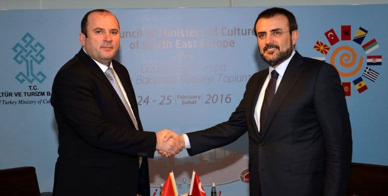 GORANOVIĆ - UNAL: Promovisaće crnogorsku kulturu u Turskoj GORANOVIĆ - UNAL: Promovisaće crnogorsku kulturu u Turskoj