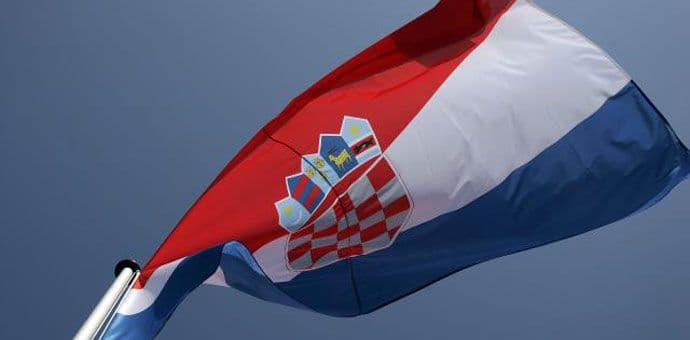 "Hafington post": Hrvatsku vode radikalni katolički desničari "Hafington post": Hrvatsku vode radikalni katolički desničari