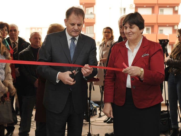 Kovačević i Stijepović uručili penzionerima ključeve stanova Kovačević i Stijepović uručili penzionerima ključeve stanova