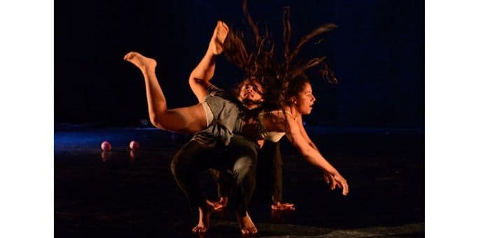 Gosti iz Italije izvode plesnu predstavu "Romansa" Gosti iz Italije izvode plesnu predstavu "Romansa"