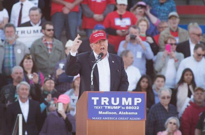 Tramp i Klinton u 'Super utorak' odnijeli po sedam pobjeda Tramp i Klinton u 'Super utorak' odnijeli po sedam pobjeda