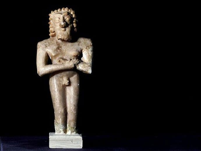 Skulpture iz Mesopotamije pronađene u izbjegličkom kampu u Sloveniji Skulpture iz Mesopotamije pronađene u izbjegličkom kampu u Sloveniji