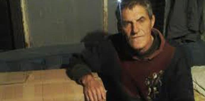 Pomozimo Svetozaru Lazareviću: Živi u baraci sa 63 eura mjesečno Pomozimo Svetozaru Lazareviću: Živi u baraci sa 63 eura mjesečno