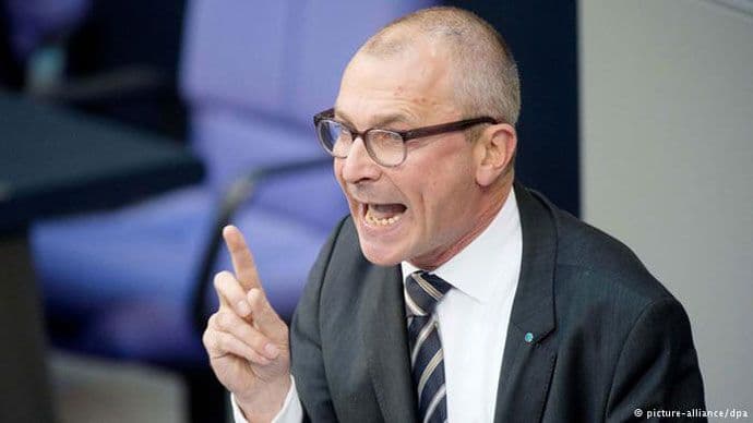 Povlačenje političke rok-zvijezde Povlačenje političke rok-zvijezde