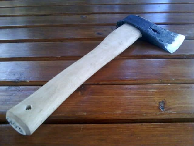 Srbija: Prijetio sjekirom u autobusu i vikao "Alahu akbar" Srbija: Prijetio sjekirom u autobusu i vikao "Alahu akbar"