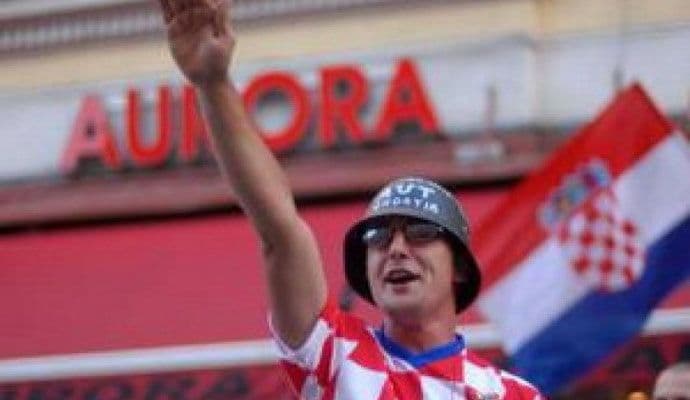 Dragan Bursać: Neće bog u fašistu svog! Dragan Bursać: Neće bog u fašistu svog!