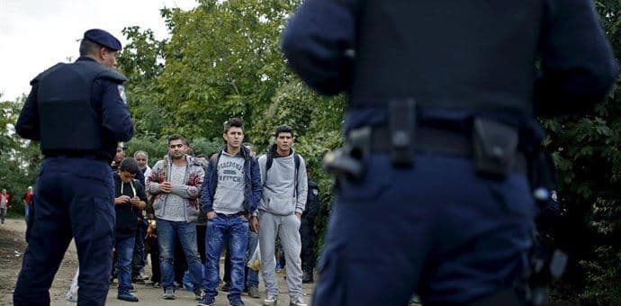 Hrvatska primijenjuje nova pravila ulaska izbjeglica Hrvatska primijenjuje nova pravila ulaska izbjeglica