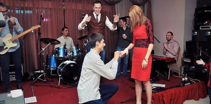 Sergej napravio spektakl u Splendidu: Dvostruko slavlje i prosidba Sergej napravio spektakl u Splendidu: Dvostruko slavlje i prosidba