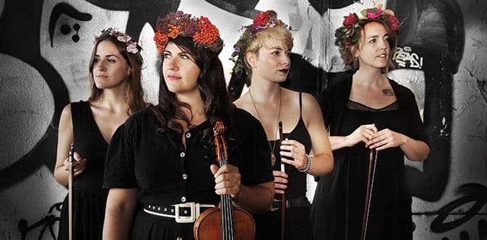 Laura Korteze i "The Dance Cards" na turneji po Crnoj Gori Laura Korteze i "The Dance Cards" na turneji po Crnoj Gori