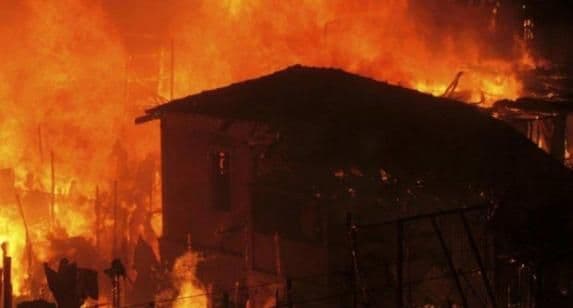 Izgorjela kuća Petra Martinovića Izgorjela kuća Petra Martinovića