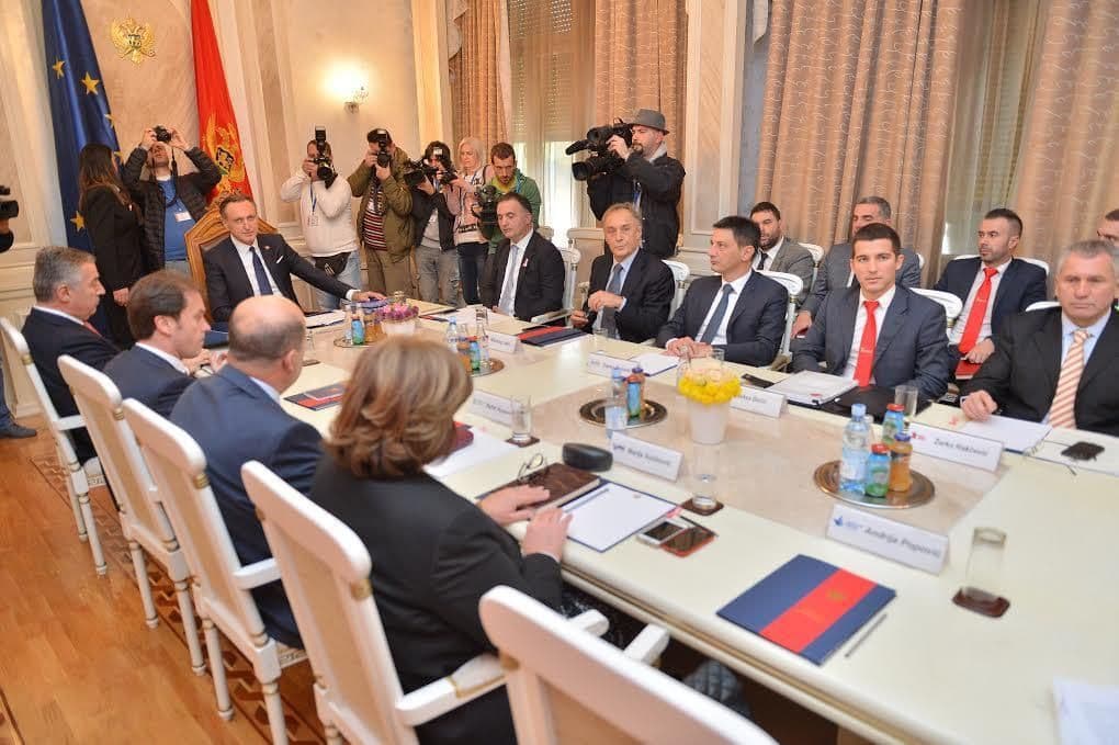 CEMI: Skoro polovina birača smatra da je dogovor uslov za fer izbore CEMI: Skoro polovina birača smatra da je dogovor uslov za fer izbore