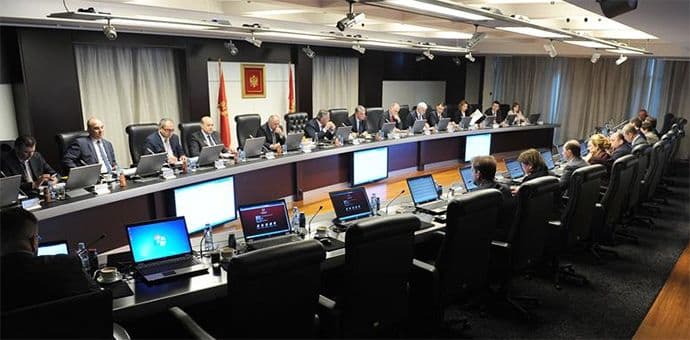 VLADA: EU kroz IPARD program daje 39 miliona eura poljoprivredu VLADA: EU kroz IPARD program daje 39 miliona eura poljoprivredu