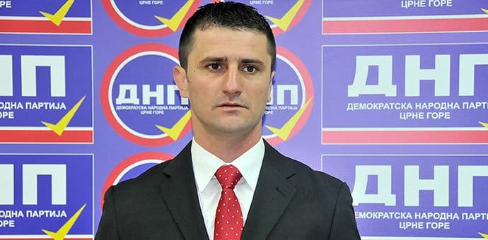 ZOGOVIĆ: Mekejn plasira neistine o većinskom raspoloženju za NATO ZOGOVIĆ: Mekejn plasira neistine o većinskom raspoloženju za NATO