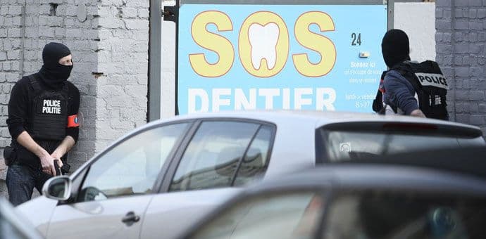 Brisel: Napadač sa puškom "neutralisan" Brisel: Napadač sa puškom "neutralisan"