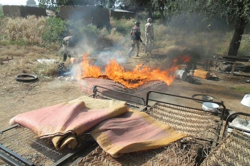 Dvije žene se raznijele u džamiji u Nigeriji, 22 osobe stradale Dvije žene se raznijele u džamiji u Nigeriji, 22 osobe stradale