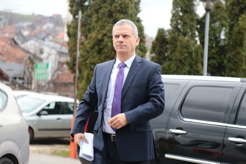 Ustavni sud BiH odbio kao neosnovanu apelaciju Fahrudina Radončića: Nisu mu povrijeđena prava Ustavni sud BiH odbio kao neosnovanu apelaciju Fahrudina Radončića: Nisu mu povrijeđena prava