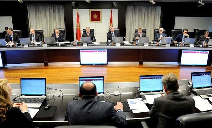 Vlada: Obračunska vrijednost koeficijenta za javni sektor 90 eura Vlada: Obračunska vrijednost koeficijenta za javni sektor 90 eura