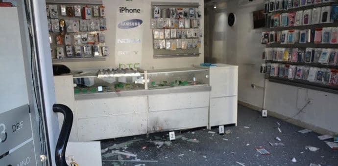 Uhapšen Mihailo Vukčević zbog bombaškog napada na "Goran mobile" Uhapšen Mihailo Vukčević zbog bombaškog napada na "Goran mobile"