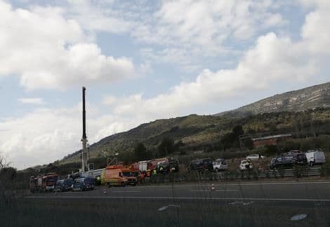 STRAVIČNA NESREĆA: Poginulo 14 studenata na putu za Barselonu STRAVIČNA NESREĆA: Poginulo 14 studenata na putu za Barselonu