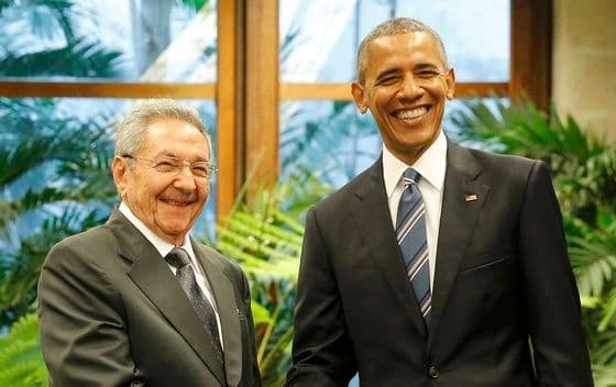 Barak Obama i Raul Kastro se sastali na Kubi Barak Obama i Raul Kastro se sastali na Kubi