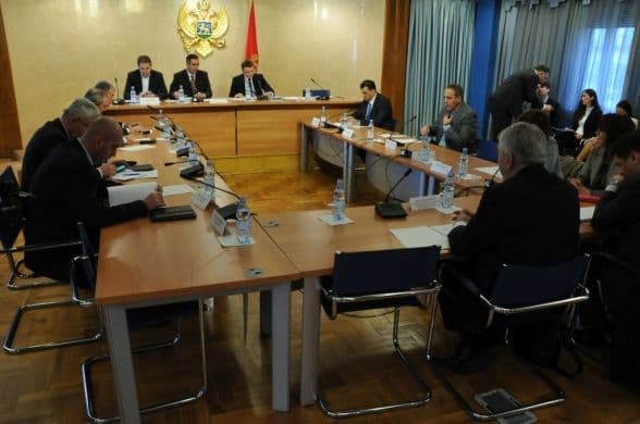 Podržan Predlog zakona o izmjenama i dopunama Zakona o porezu na dobit pravnih lica Podržan Predlog zakona o izmjenama i dopunama Zakona o porezu na dobit pravnih lica