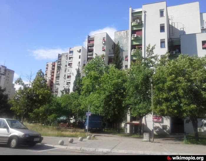 Snažna eksplozija na Trgu Nikole Kovačevića u podgoričkom kvartu Blok V Snažna eksplozija na Trgu Nikole Kovačevića u podgoričkom kvartu Blok V