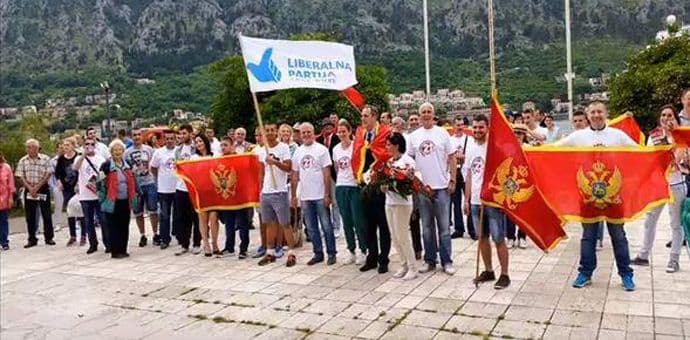 Liberali poklonili pjesmu Tivćanima (VIDEO) Liberali poklonili pjesmu Tivćanima (VIDEO)