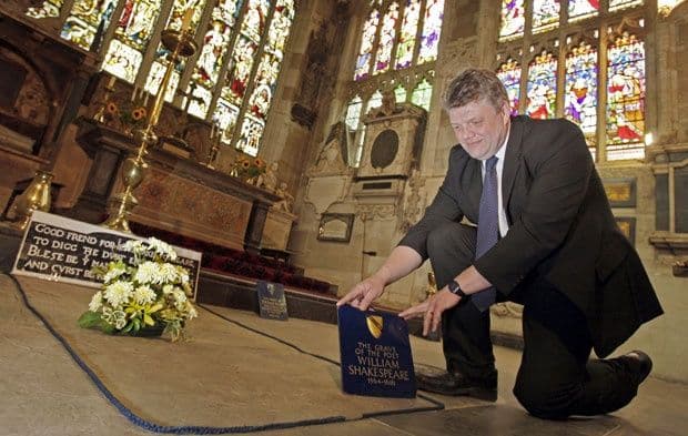 Ukradena Šekspirova lobanja Ukradena Šekspirova lobanja