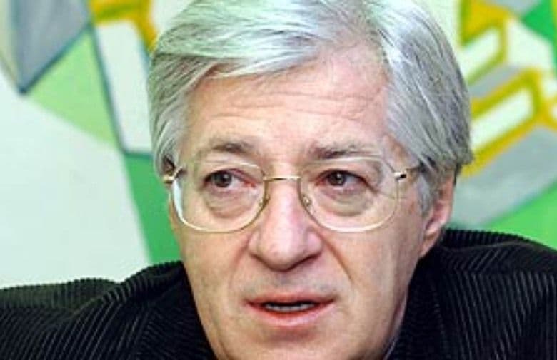 Malović: Zločin je ukinuti odsjek novinarstva Malović: Zločin je ukinuti odsjek novinarstva