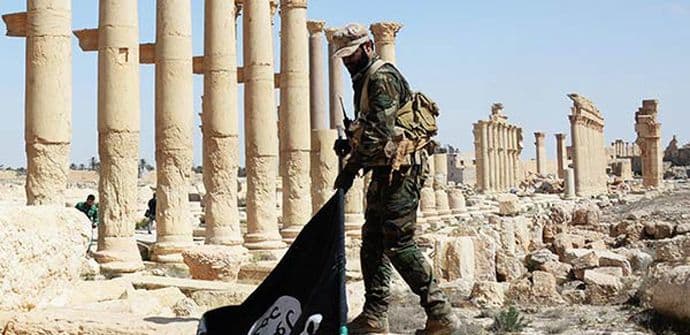 Prve fotografije iz oslobođene Palmire (FOTO) Prve fotografije iz oslobođene Palmire (FOTO)