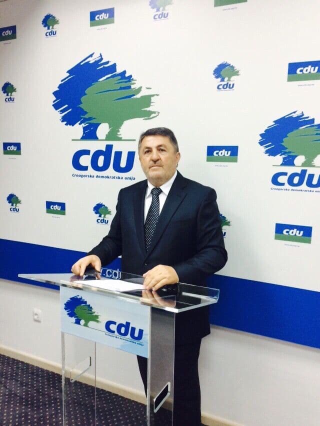 Cdu: Dogovorite se više! Cdu: Dogovorite se više!